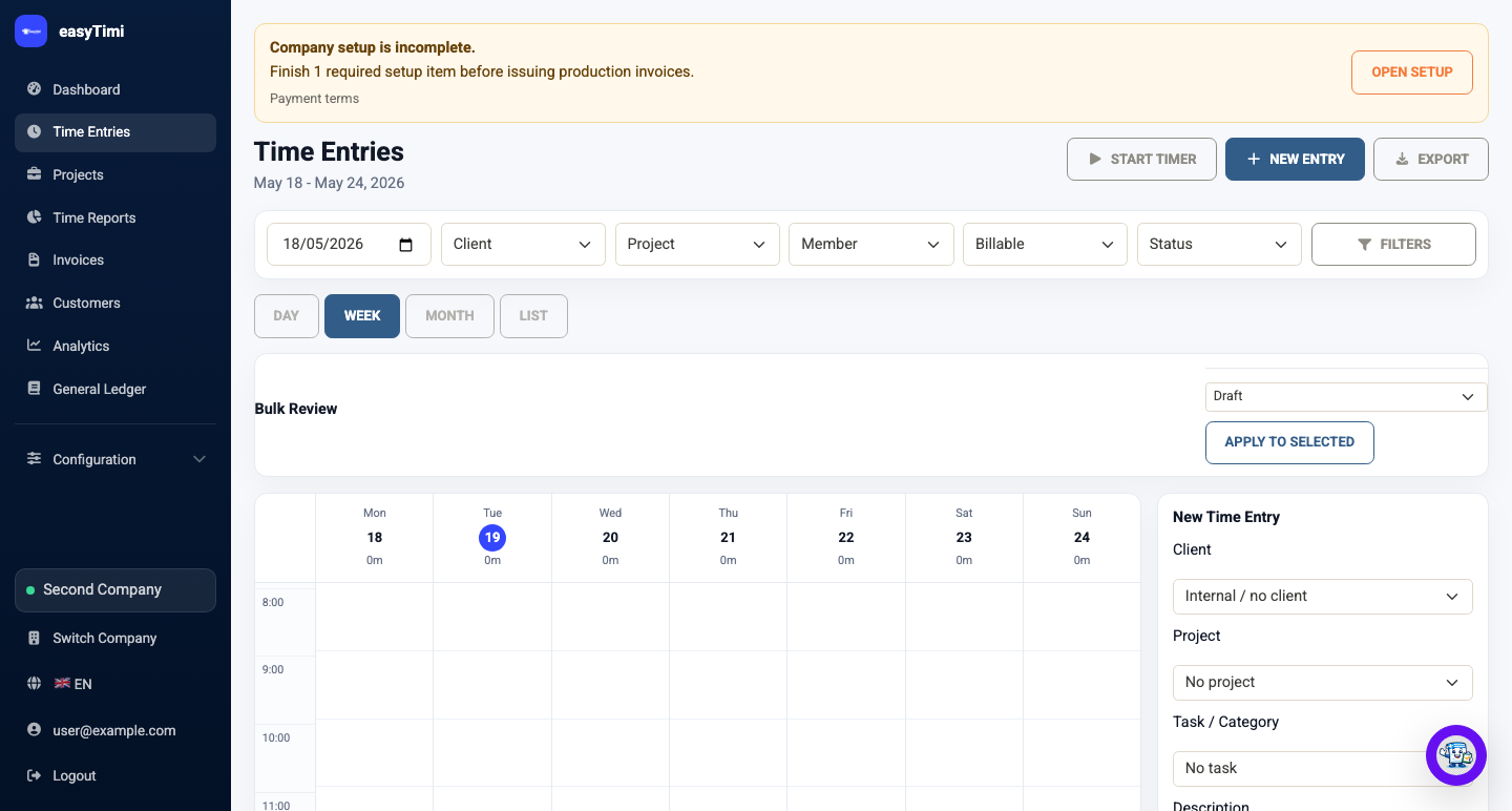easyTimi time entries screen with weekly time records, filters, and invoice actions
